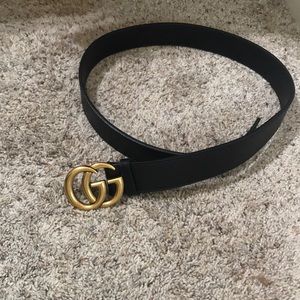 Faux GUCCI black belt.